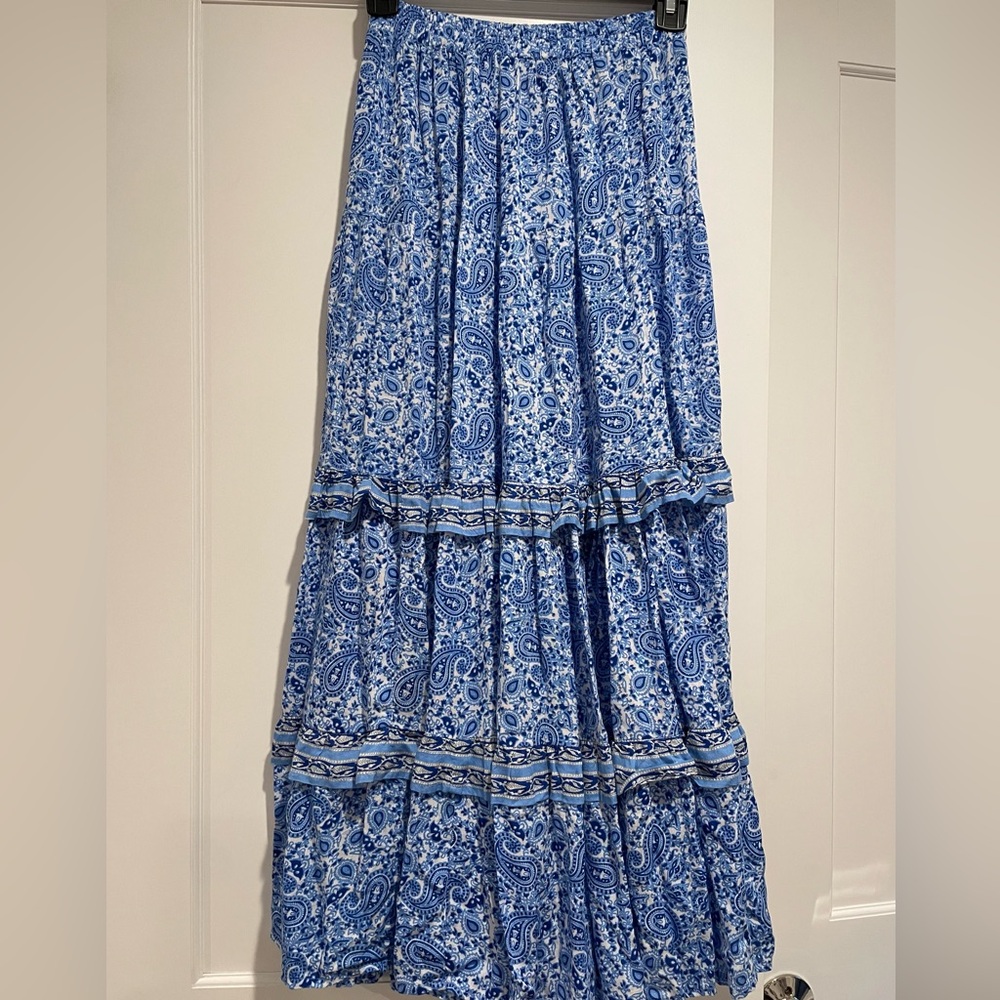Beachgold blue and white floral maxi skirt with 2 ruffles